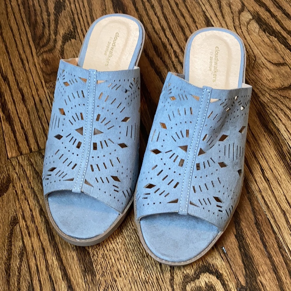 Cloudwalkers Penny Perforated Slides Gray 9W - Picture 3 of 11